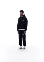INTERNATIONAL HOODIE BLACK - Image 4