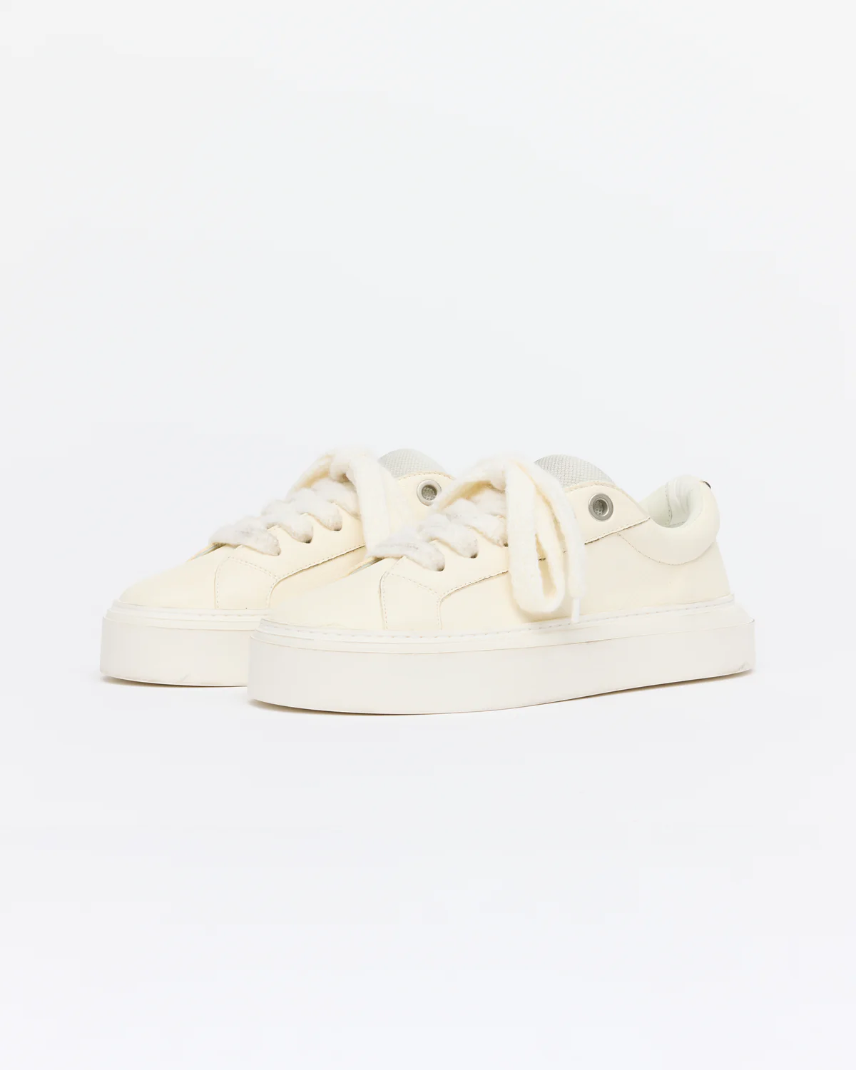 THE WILSON SNEAKER WASHED WHITE THE WILSON SNEAKER WASHED WHITE - Image 1